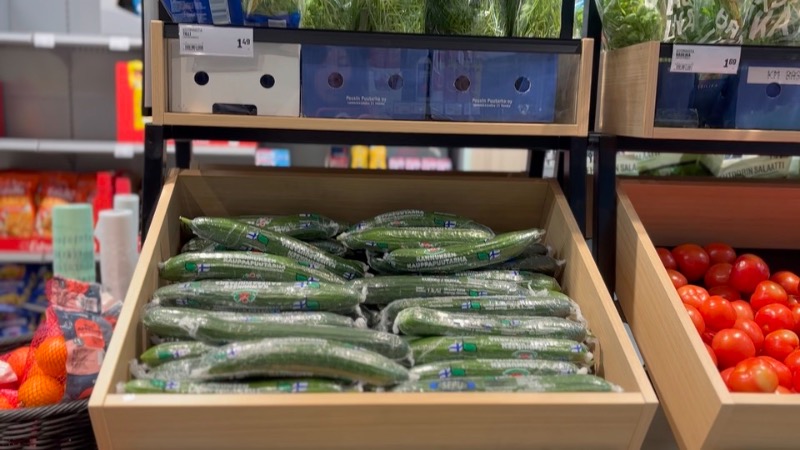 イナリのスーパーの野菜売り場