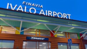 イヴァロ空港