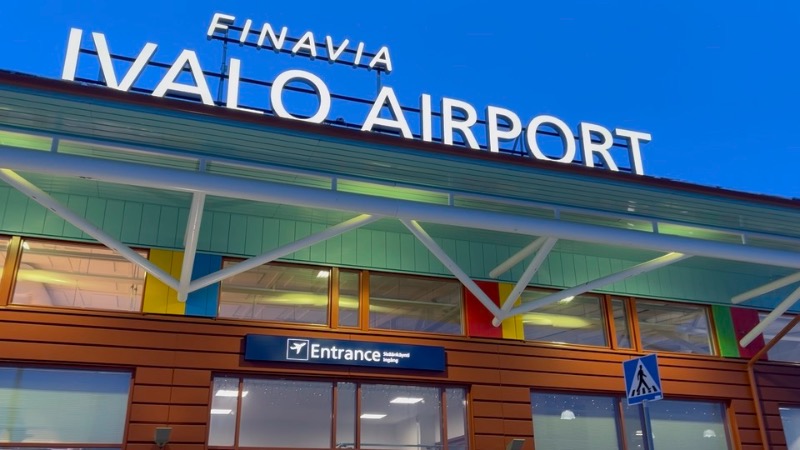 イヴァロ空港